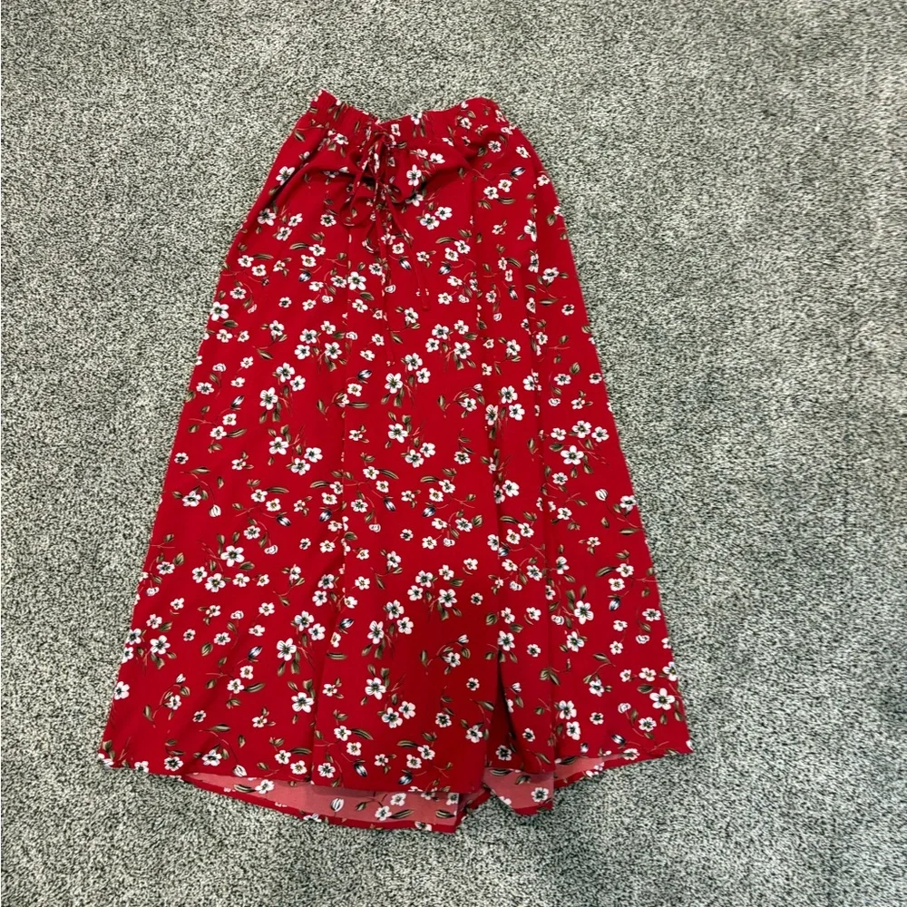 SHEIN Red Floral Maxi Skirt - Picture 2 of 3